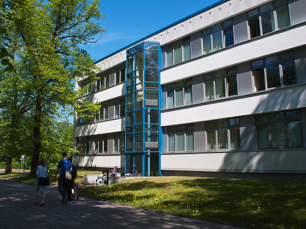 Universität Greifswald, Rechts- und Staatswissenschaftliche Fakultät, Gebäude Wirtschaftswissenschaften in der Friedrich-Loeffler-Str. 70