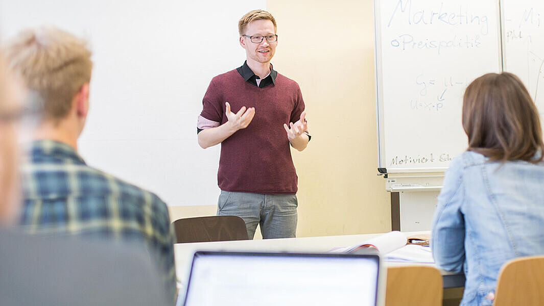 Bachelor Management und Recht (B.Sc.)